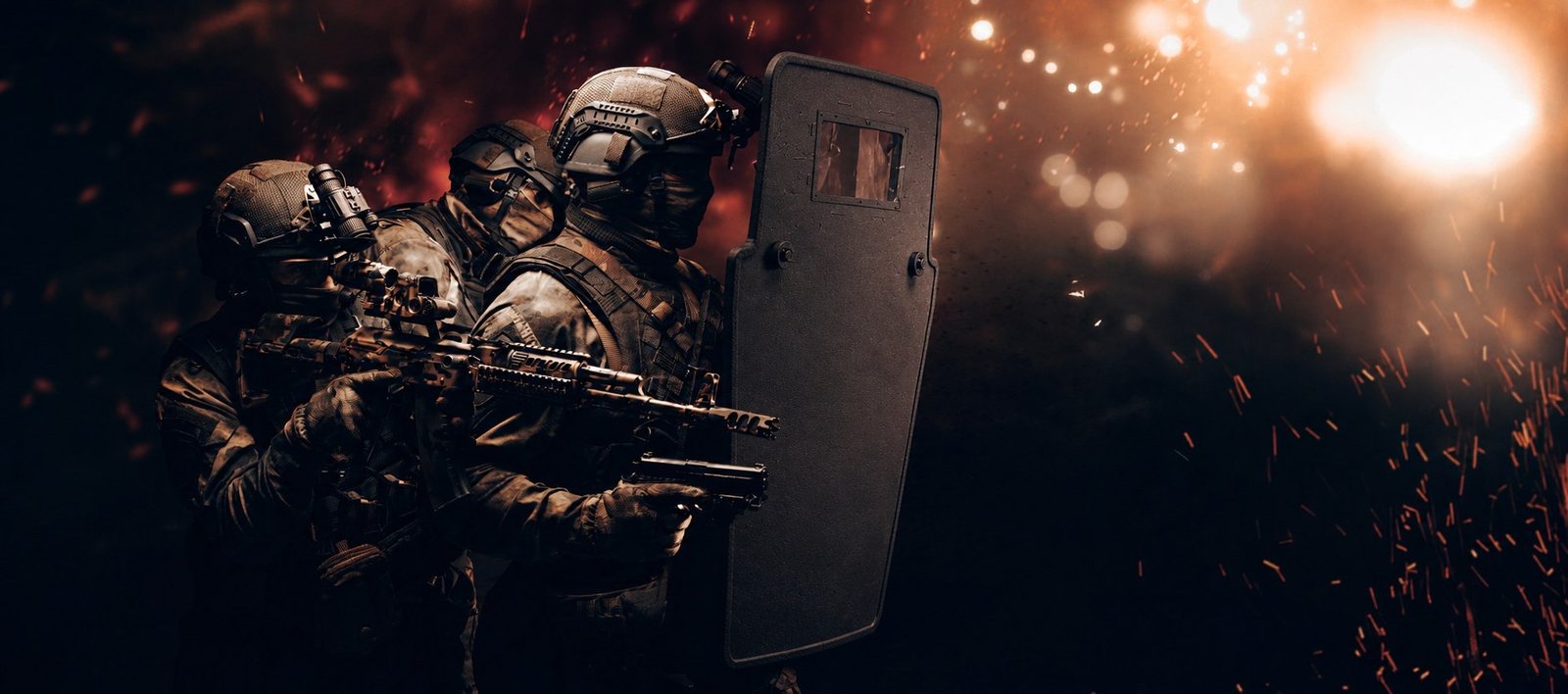 Einsatzteam hinter einem ballistischen SCUTUM Schutzschild